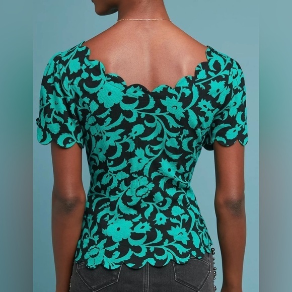 Maeve by Anthropologie Aseey Scalloped Green Black Floral Blouse Size 0 - Picture 2 of 9